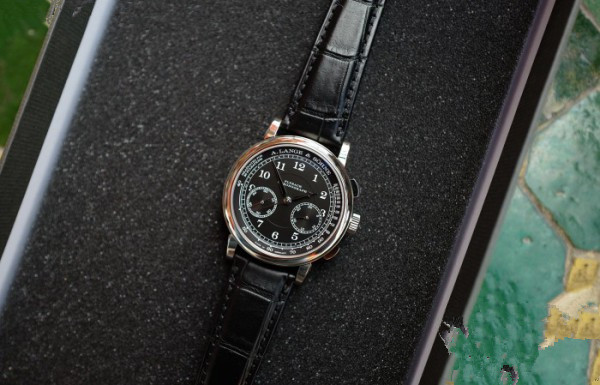 This A. Lange & Söhne 1815 copy watch for sale has been popular.