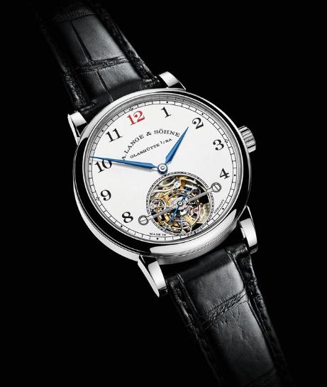 The layout of A. Lange & Söhne 1815 copy watches with white dials is exquisite.
