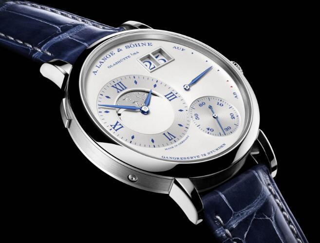 The blue hands and hour markers make the dial very elegant and charming.